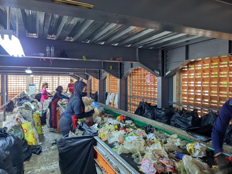 Pengawasan Sampah di Bandung Akan Gunakan CCTV, Kawasan Bebas Sampah Diperluas