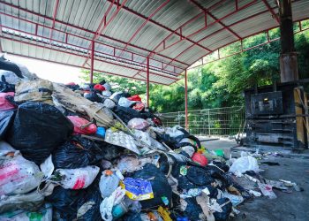 Hati-hati! Buang Sampah Sembarangan di Bandung Bisa Kena Tindak Pidana Ringan