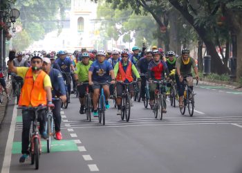 Asia-Afrika Kini Punya Jalur Sepeda “Lintas Benua”, Farhan: Bandung Siap Jadi Tuan Rumah Pesepeda Dunia