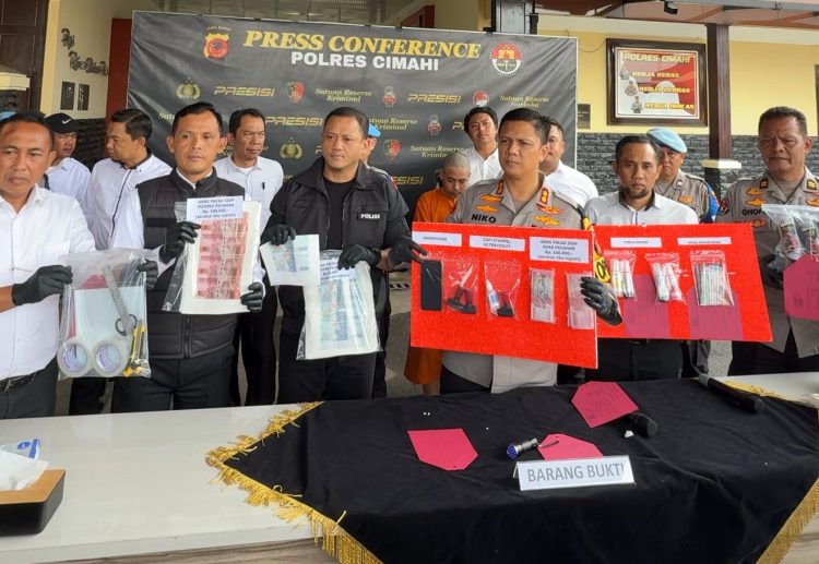 Polres Cimahi Bongkar Uang Palsu Bahan Dasar dari Kertas Roti, Mirip Asli dan Siap Edar!