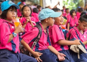 Farhan Tegaskan: Studi Tur di Bandung Tak Dilarang, Asal Tak Jadi Syarat Akademik