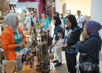 Produk Pasar Kreatif Bandung 2025 Pikat Wisatawan Mancanegara