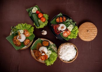 Cita Rasa Nusantara di Bulan Kemerdekaan, Kurnia Seafood Hadirkan Sajian Tradisional Penuh Rempah