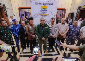 Wali Kota Farhan Ajak Rumah Ibadah Gelar Doa Bersama untuk Keamanan Bandung