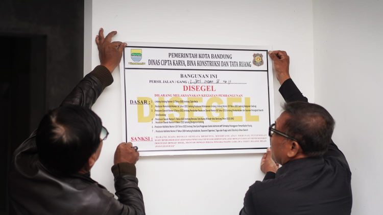 Diduga Belum Kantongi Izin, Proyek Perumahan di Gumuruh Kota Bandung Disegel