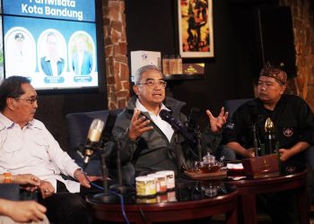 Bandung Kehilangan 800 Ribu Wisatawan Tiap Tahun, Farhan Desak Bandara Husein Dibuka Lagi