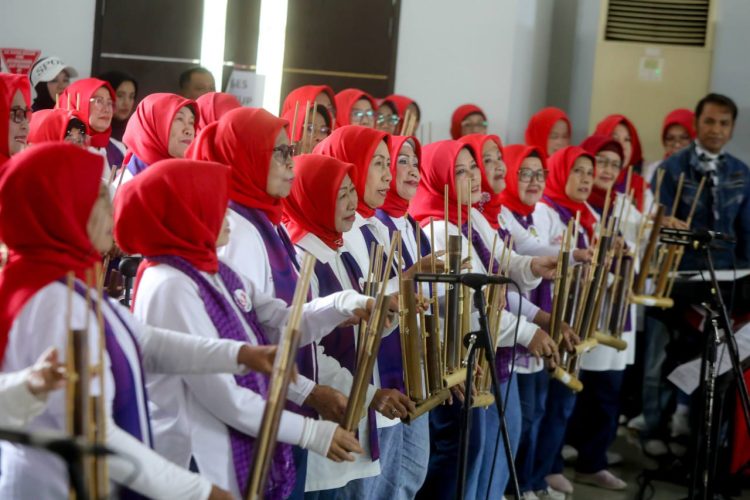 660 Lansia Adu Energi di Pekan Olahraga Lansia Kota Bandung 2025