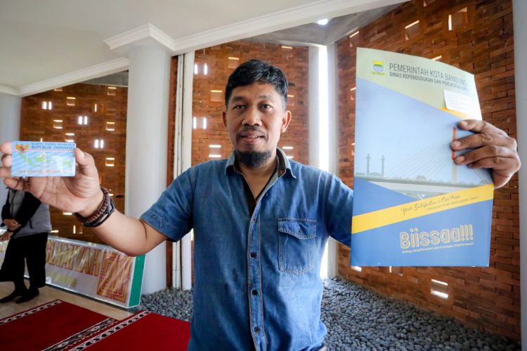 Setelah 8 Tahun Menunggu, Warga Rumah Deret Tamansari Akhirnya Punya Dokumen Kependudukan Lengkap