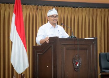 Wali Kota Bandung Imbau Warga Waspada Cuaca Ekstrem, Ajak Jaga Drainase dan Pohon di Sekitar Rumah