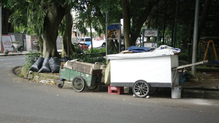 Pastikan Trotoar Nyaman bagi Warga, Penanganan Tunawisma di Bandung Makin Diperketat