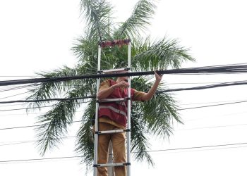 Kota Lebih Rapi dan Aman, Bandung Tertibkan Kabel Udara Secara Bertahap