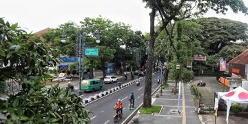 Pemkot Bandung Ancam Tindak Tegas Galian Utilitas yang Bikin Jalan Rusak