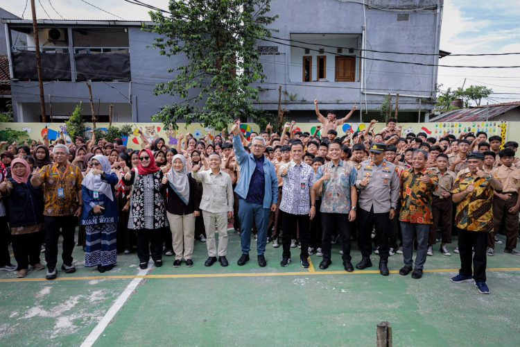 Urus Dokumen Kini Lebih Mudah, Layanan Adminduk Kota Bandung Terintegrasi dari Lahir hingga Meninggal