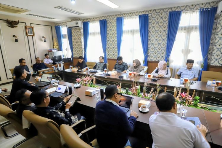DPRD Kota Bandung Bahas Raperda Bantuan Hukum Gratis untuk Warga Miskin