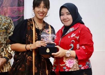 Nina Fitriana Ajak Perempuan Bandung Lebih Percaya Diri dan Berani Ambil Peran