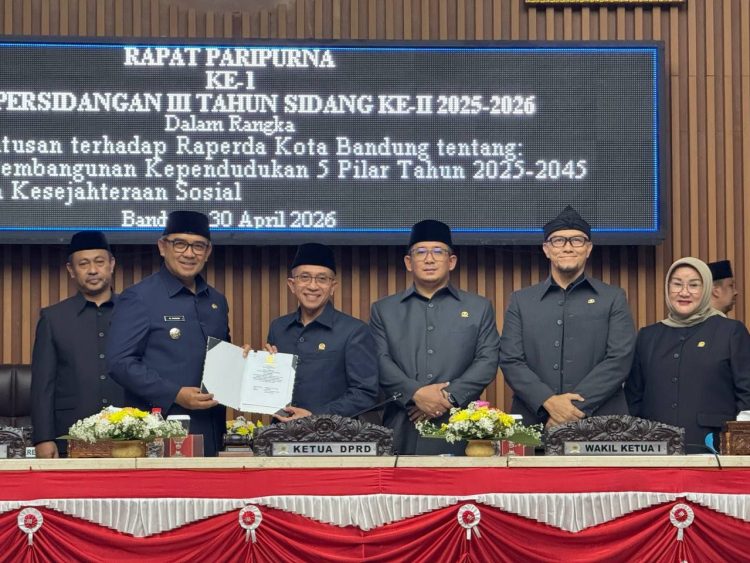 DPRD Kota Bandung Sahkan Dua Aturan Baru, Urus Keluarga hingga Bantuan Sosial Warga