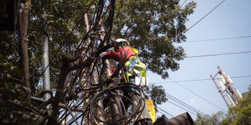 Penataan Kabel Udara Dilanjutkan, Layanan Internet dan Perbankan Dipastikan Tetap Aman