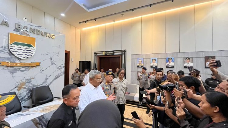 Keamanan Lingkungan Diperkuat, Tim Anti Begal dan Patroli Gabungan Siaga di Bandung