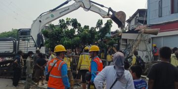 Jalan Terusan Pasirkoja Ditata, Ratusan Bangunan Liar Mulai Dibongkar
