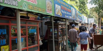 Sertifikasi Halal Bisa Bantu PKL Bandung Tingkatkan Kepercayaan Pembeli